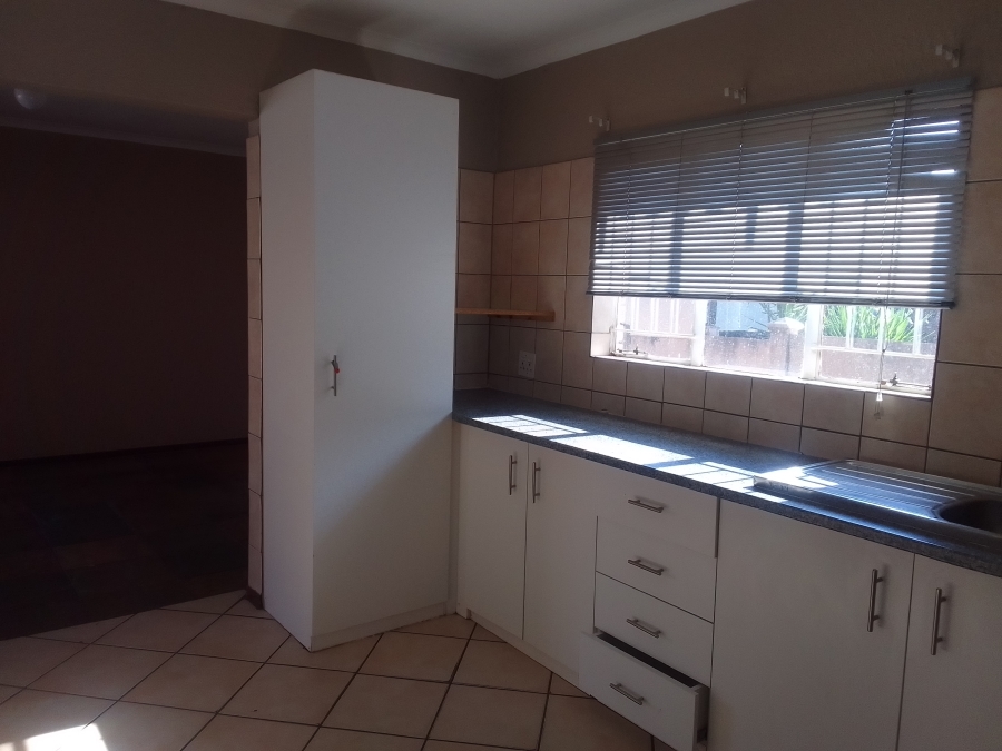 To Let 3 Bedroom Property for Rent in Bodorp North West